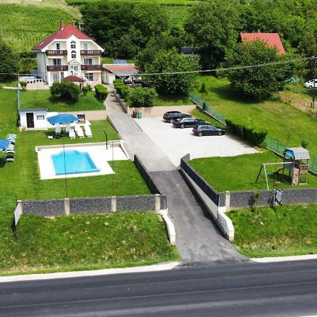 Hibiskus Appartementhaus Cserszegtomaj Exterior foto